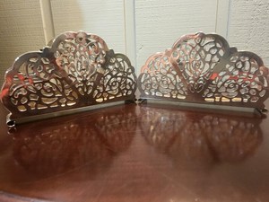Support de serviettes en métal vintage, design semi-circulaire en filigrane, dentelle argentée, décoration de table, utilisation pour les fêtes, durable - Product Image 5