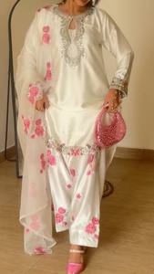 Ramdev Trading - Nuevo Diseño Moderno de Salwar Kameez Tradicional Indio para Bodas, Diwali y Fiestas, en Satén Japonés de Alta Calidad - Product Image 3