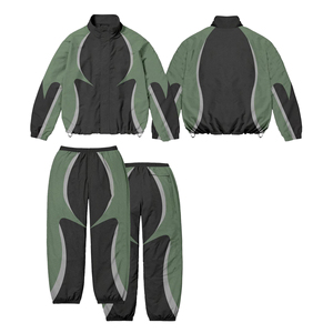 High Quality Men's 2-Piece Lightweight Baggy Oversized Windbreaker Track Suit Plain Streetwear Nylon Windproof Customizable Logo - Product Image 6