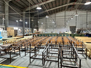 Fauteuil moderne en cuir de vachette véritable avec structure en bois naturel, chaise de salon pour café, boutique, restaurant - Product Image 4