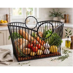 Panier de rangement en fil métallique noir avec poignées, organisateur rustique pour pain, fruits et légumes de cuisine avec base en bois - Product Image 1