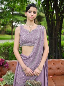 Conjunto de Lehenga con Cuentas Moradas, Blusa Bordada sin Mangas, Falda Drapeada, Traje Tradicional Indio para Bodas y Fiestas - Product Image 2