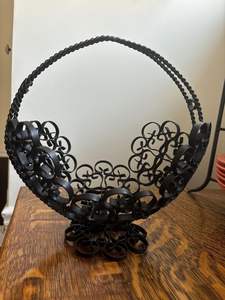 Stylish Iron Fruit <b>Basket</b> For Kitchen Counter Dining Table And Home Decor <b>Wire</b> Design And Elegant Home Storage Display - Product Image 6