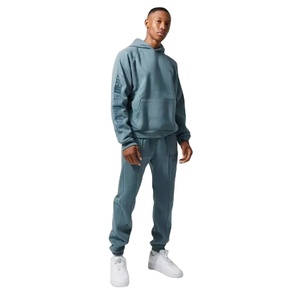 Chándal y chándal personalizados para hombre con estampado de silicona de alta calidad y en 500 GSM algodón polar traje de dos piezas para hombre - Product Image 1