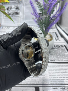 Reloj de Pulsera de Lujo con Incrustaciones de Diamantes de Imitación, de Acero Inoxidable, con Esfera de Cristal Analógica, Estilo Hip Hop, Unisex, Brillante, de Diseño, para Regalo - Product Image 3