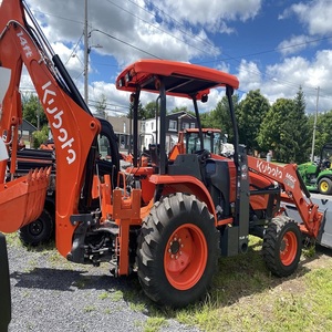 Chargeuse-pelleteuse Kubota M62 d'occasion, tracteur sur roues 45 CV, godet avant, pelle arrière, équipement de construction compact - Product Image 5
