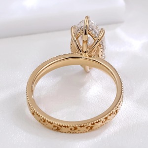 Bague de fiançailles solitaire en or massif 18 carats avec diamant synthétique standard de 2 carats, couleur F, clarté VS1, taille marquise, certifiée IGI - Product Image 4