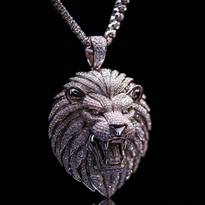 Briva Jewels BP-90 Collier Pendentif Tête de Lion Rugissant Sertie de Zircons Cubiques et Moissanite, Plaqué Or et Argent, Bijou Animalier Hip Hop pour Homme - Product Image 5