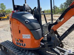 Mini-excavatrice Hitachi ZX35U-5N haute performance 2023, compacte, avec godet hydraulique et moteur de pompe, pour travaux de jardinage et de construction municipale - Product Image 6