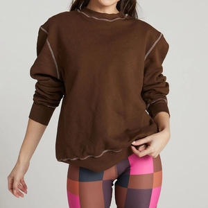 Sudaderas con capucha estampadas personalizables para mujer, sudaderas tipo pullover, estilo casual, moderno y urbano. - Product Image 4