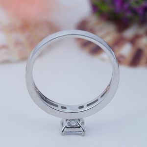 Bagues de Fiançailles et de Mariage Carline de Luxe Personnalisées en Argent Sterling 925 avec Moissanite 6A, Taillées avec Précision par Princes - Product Image 5