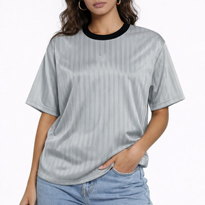 เสื้อยืดคอกลมแบบสวมใส่สบายสำหรับทุกเพศทุกวัย ขายส่ง รับผลิตตามแบบ น้ำหนักเบา ซับเหงื่อได้ดี เสื้อผู้หญิงลำลอง รับผลิตแบบ OEM แบรนด์ส่วนตัว - Product Image 4