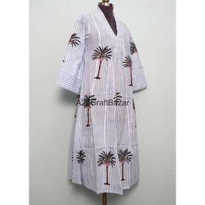 Vestido maxi de algodón 100% puro con estampado floral hecho a mano, manga larga, cuello en V, informal, ecológico, para verano, para mujer. - Product Image 4