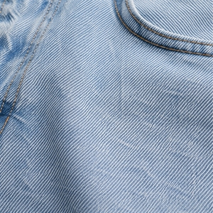 Shorts en jean déchirés pour hommes – Denim premium, l'indispensable de l'été, style urbain, coupe moderne, qualité durable - Product Image 6