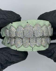 Grillz de Diamantes para Hombre, Juego Completo, Corte Brillante Redondo, Microincrustaciones, Estilo Hiphop, Uso Diario, Joyería Dental - Product Image 4
