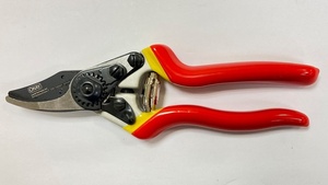 กรรไกรตัดแต่งกิ่งแบบบายพาส - Product Image 1