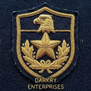 Parche de insignia de oro hecho a mano con hilo de oro, escudo y espada, diseño de corona, para decoración de blazer de club corporativo - Product Image 5