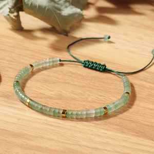 Pulsera de macramé ajustable con cuentas de diamantes de imitación de cristal hecha a mano - Product Image 3