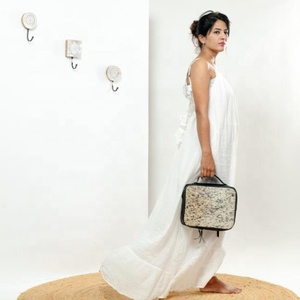 Nouveau Style fermeture éclair bagage à main voyage sac à bandoulière accessoires de barbier en cuir véritable grande capacité outil de coiffure pochette de rangement - Product Image 1