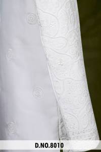 Élégant Sherwani Indo-Occidental en Soie Blanche pour Hommes, Broderie Lourde Unie, Tenue de Marié Royal ou Invité de Mariage - Product Image 5