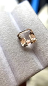 Morganite naturelle certifiée 9 mm, taille émeraude carrée, excellente couleur et lustre, qualité naturelle, béryl naturel, 3,19 carats, nette à la loupe - Product Image 3