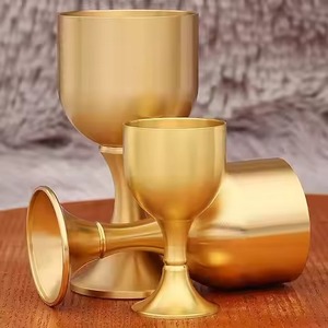 Cáliz de Latón Hecho a Mano para Altar, Cáliz Religioso para Comunión, para Uso en Iglesias - Product Image 5