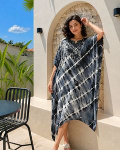 Caftán Informal de Rayón de Alta Calidad para Mujer, Cuello Corazón, Manga 3/4, Corte Regular, Lavable, para Uso Diario en Verano - Product Image 2