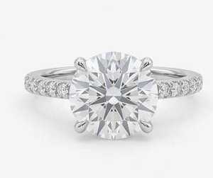 Bague de fiançailles en moissanite haut de gamme avec pierre de clarté VVS brillante pour femme, disponible au meilleur prix - Product Image 2