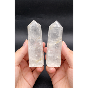 Torre de Cuarzo Natural Pulido de 9 cm, Cristal Transparente para Sanación y Decoración, Decoraciones de Cristal Premium, Categoría de Producto - Product Image 3