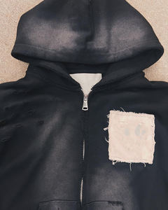 Sudadera con Capucha Negra de Gran Gramaje, Bordado Tonal de Sagrado Corazón, Lavado Vintage, 100% Algodón, Ecológica, Transpirable, Invierno - Product Image 3