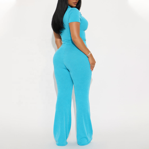 Conjunto de 2 piezas azul acanalado para mujer con logotipo personalizado, top de manga corta con cuello vuelto y pantalones anchos de pierna larga, informal, para verano - Product Image 2