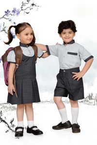 Conjunto de uniforme de verano de alta calidad para niños de escuela primaria unisex Venta al por mayor Camisas para niños Pantalones cortos para niñas de algodón - Product Image 5
