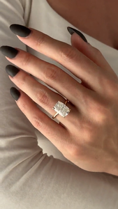 Grande bague de fiançailles en diamant de laboratoire allongé de 5 carats pour femme, en or jaune 14 carats, cadeau d'anniversaire - Product Image 6