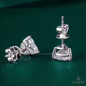 Boucles d'oreilles clous en diamant de laboratoire taille cœur, solitaire à 4 griffes, plaqué or 14K, bijoux fins, cadeau de fête unisexe - Product Image 3