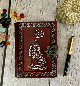 Diario Grimoire de Cuero de Lobo: Libro de las Sombras de Bruja (7x5 Pulgadas) - Product Image 4