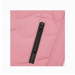 Chaqueta Impermeable para Mujer con Capucha Ajustable, Forro Térmico y Cremallera Resistente para el Invierno - Product Image 5