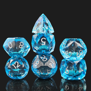 Ensemble de dés DND en résine faits à la main à bords tranchants pour le jeu de rôle Dungeons and Dragons, artisanal - Product Image 4