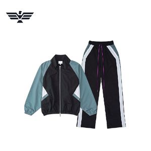 Ensemble de survêtement sportif léger pour homme personnalisé, veste à imprimé géométrique et pantalon ample - Product Image 4