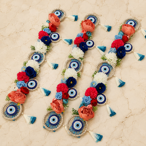 Décoration florale artisanale Bandhanwar pour porte, avec œil porte-bonheur et pompons, idéale pour les fêtes, mariages et entrées de maison - Product Image 2
