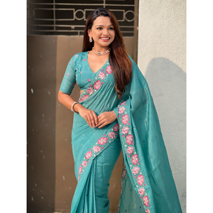 Sari Bordado Sky Pure Crush con Motivos Florales Multicolores y Borde Calado para Bodas - Product Image 4