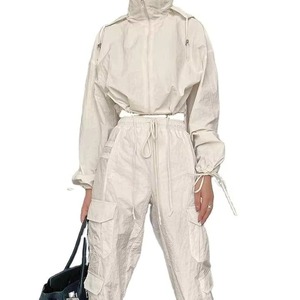 Conjuntos Personalizados para Mujer, Chaqueta con Cierre y Bolsillos Frontales, Pantalones Cortos, Cortavientos de Nailon, con su Propio Logotipo, Trajes Deportivos para Chicas, OEM - Product Image 6