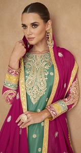 Salwar Kameez Chinon Semi-Cosido Moderno con Bordado y Lentejuelas, Largo Midi, para Fiestas, Bodas, Diwali y Graduaciones - Product Image 6