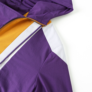Chaqueta Cortavientos Omega Morada con Media Cremallera, Diseño Personalizado Morado y Dorado, Estilo Fraternidad, Ropa Universitaria y Colegial, Venta al por Mayor - Product Image 5