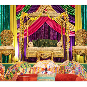 Encantador juego de columpio de madera tallada en oro colorido escenario de boda novia novio columpio conjunto de columpio tallado en oro de madera para boda Reino Unido - Product Image 1