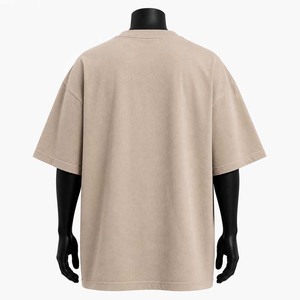 T-shirt surdimensionné pour homme avec imprimé dessin animé, motif bonnet rouge et sourire, style streetwear, manches courtes, col rond, 100 % coton jersey, coupe ajustée - Product Image 2