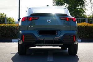 BMW X2 2.0 M Sport Marron SUV 2499cc 5 places 299ch 4 cylindres essence transmission automatique conduite à gauche 2026 - Product Image 3