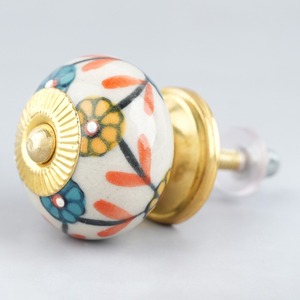 Boutons de tiroir et poignées de meuble contemporains en céramique moutarde de qualité supérieure, faits à la main, motif petite fleur, pour chambre et hôtel - Product Image 1