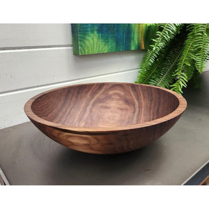 Bol à salade en bois de noyer noir massif |   Grand saladier en bois artisanal - Product Image 1