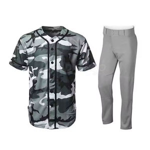 Uniforme de baseball de qualité supérieure, couleur personnalisée, léger et respirant, fabriqué au Pakistan - Product Image 1