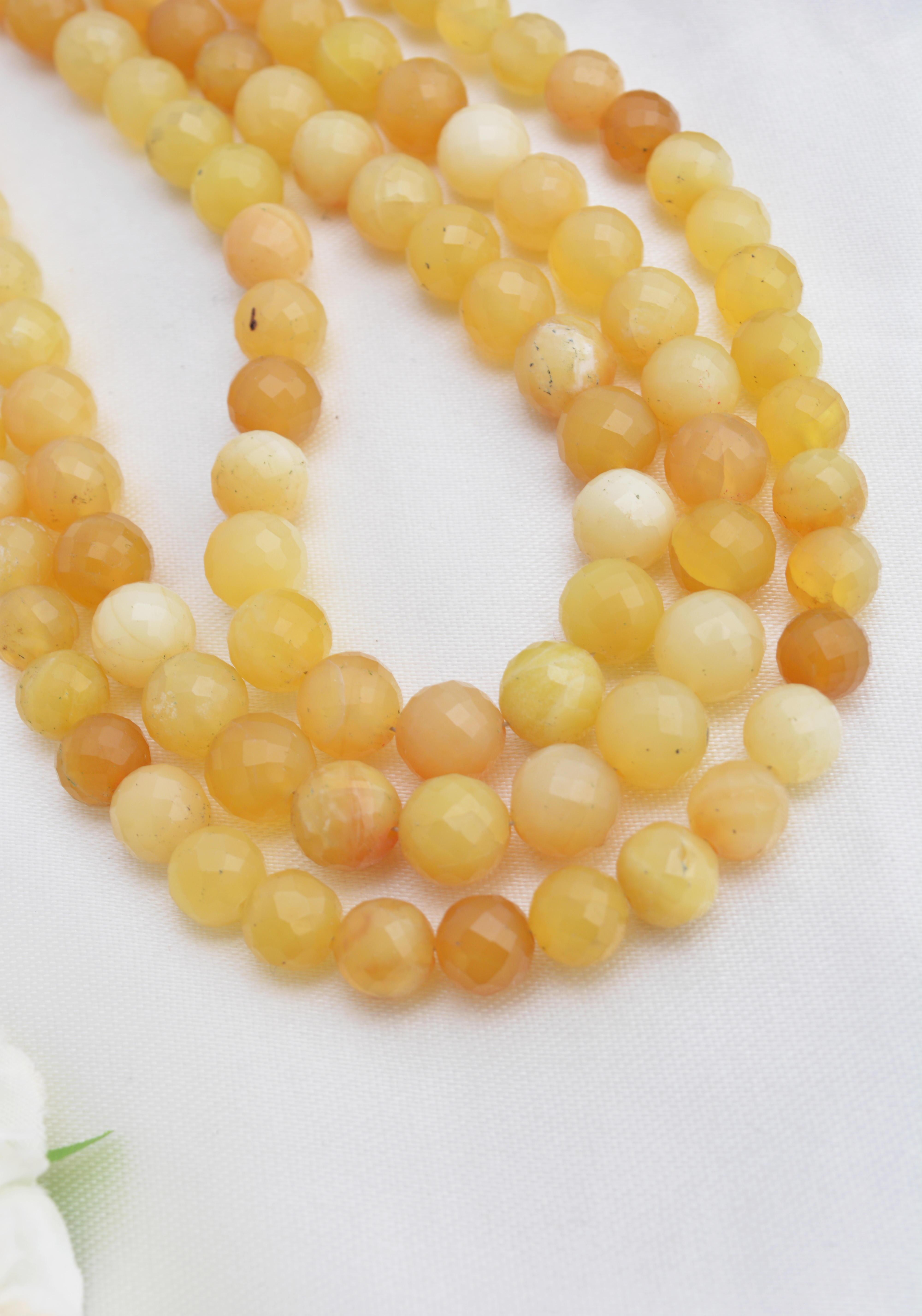 สีเหลือง